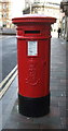 TA0928 : Edward VII postbox on Paragon Street, Hull by JThomas