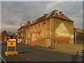 TF6119 : Deserted warehouse on South Quay, King's Lynn by Richard Humphrey