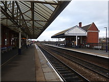 SE8910 : Scunthorpe railway station by Graham Hogg