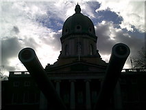 TQ3179 : Imperial War Museum, Geraldine Mary Harmsworth Park by Peter S