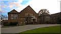 TQ2995 : Oakwood Baptist Church by Paul Bryan