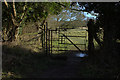 Gate to footpath over Chequers Knap