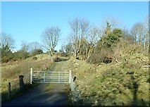 J1727 : Private lane off the B8 (Hilltown Road) by Eric Jones