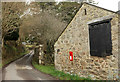 Barn and letterbox, Middlecott