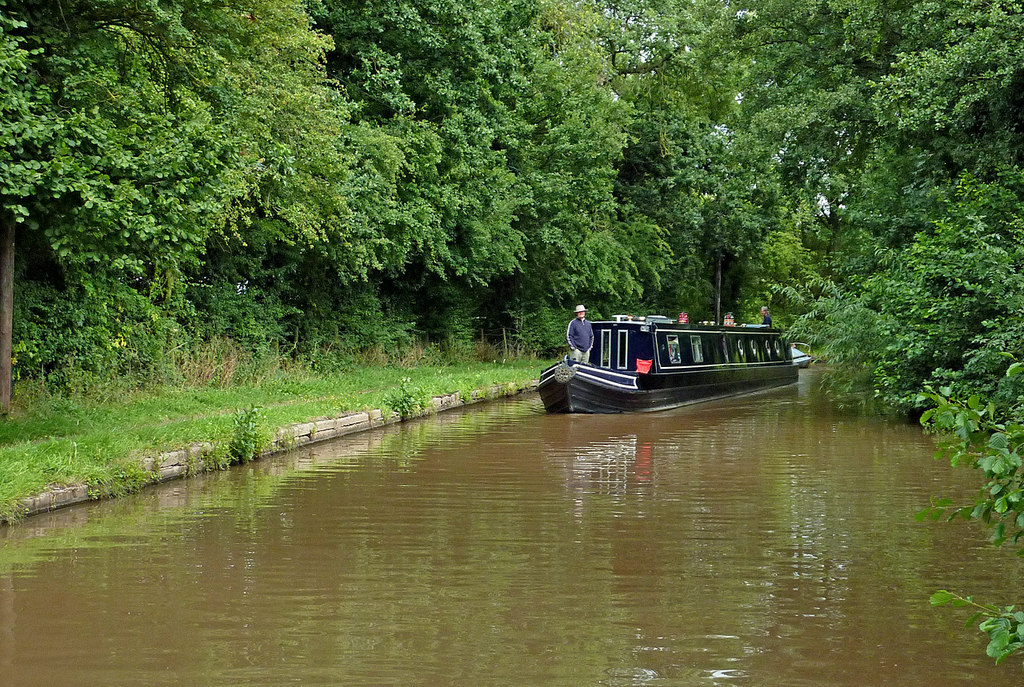 Coventry Canal south-west of Mancetter... © Roger D Kidd cc-by-sa/2.0 ...