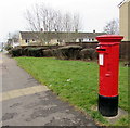 Queen Elizabeth II pillarbox, Henllys Way, Cwmbran