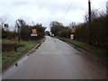 TL1419 : Entering Peters Green on Chiltern Green Road by Geographer