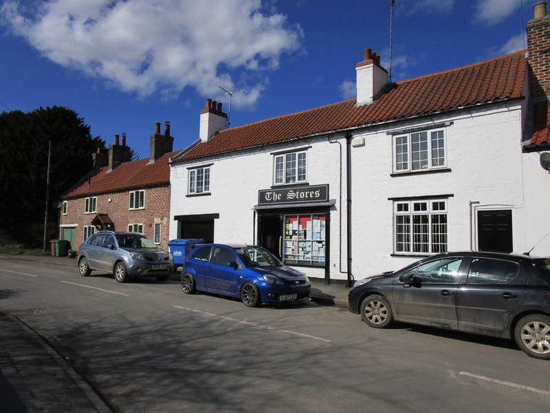 The Stores, Kilham © Jonathan Thacker cc-by-sa/2.0 :: Geograph Britain ...