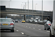 TQ0481 : South Bucks : M25 Motorway by Lewis Clarke