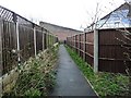 Public footpath to Oakdale Court