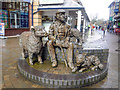 Petersfield : Rams Walk Statue