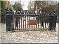 The north entrance to Alexandra Park