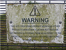 SE6628 : Not an everyday hazard to walkers! by Graham Hogg