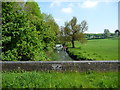 SO8685 : River Stour, from the canal aqueduct by Christine Johnstone