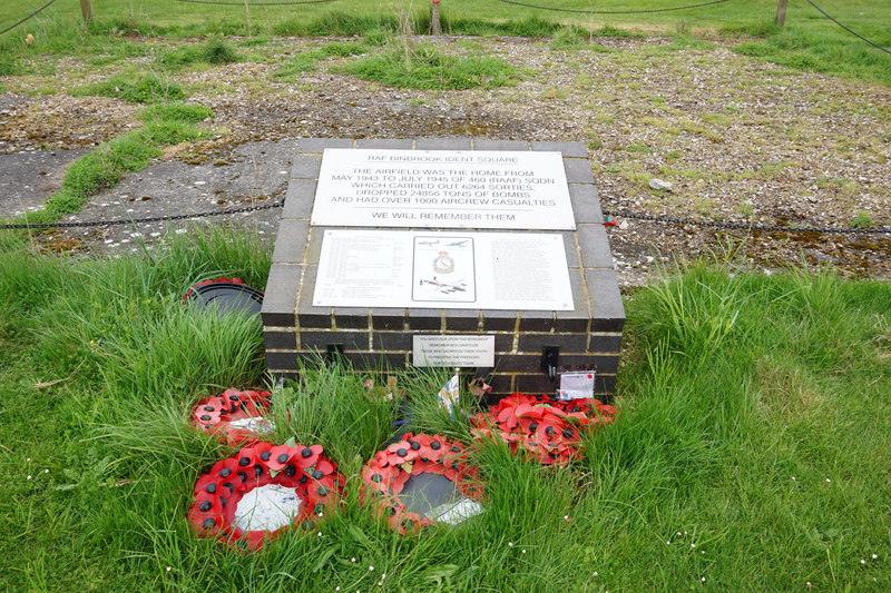 460 Squadron memorial at the former RAF... © Ian S cc-by-sa/2.0 ...