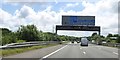 M4 westbound sign gantry ahead of junction 32