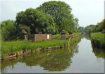 SJ8710 : Aqueduct north-west of Brewood, Staffordshire by Roger  D Kidd