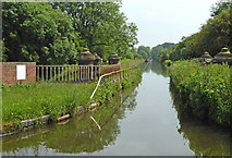 SJ8710 : Stretton Aqueduct north-west of Brewood, Staffordshire by Roger  D Kidd