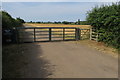 Waterloo Farm gate and footpath to Fringford