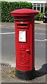 Edward VII postbox, Ember Lane / Elm Tree Avenue