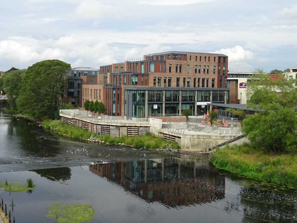 hm-passport-office-john-m-cc-by-sa-2-0-geograph-britain-and-ireland