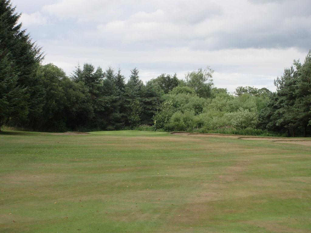 Thornton Golf Course, 13th hole, The... © Scott Cormie ccbysa/2.0