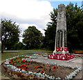 SP2871 : Kenilworth War Memorial by Jaggery