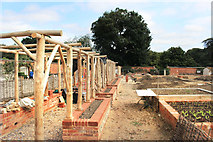 SU3227 : Rebuilding the Frame Yard by Des Blenkinsopp