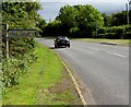 Pen-y-clawdd direction and distance sign in Coed-y-fedw, Monmouthshire