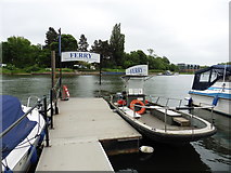 TQ0765 : The Thames Path National Trail Ferry Crossing by Dave Kelly
