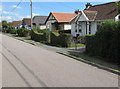 Bungalows and hedges, Beach Avenue, Severn Beach