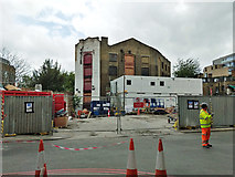 TQ3379 : Old warehouse between Vinegar Yard and Snowsfields, SE1 by Robin Webster
