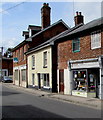 Itzpersonal, 11 High Street, Pewsey