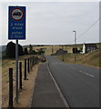 SO1004 : Weight limit sign on the approach to Pentwyn by Jaggery