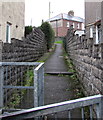 Path on the SE side of Heol Ganol, Sarn