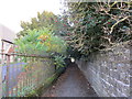 Footpath to Manor Farm