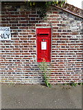 TL8131 : Hedingham Road George VI Postbox by Geographer