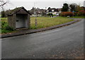 Heol-y-frenhines bus stop and shelter, Bridgend