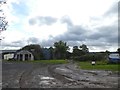 Farm track and Nissen hut, Aston Munslow