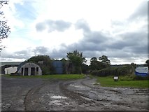 SO5186 : Farm track and Nissen hut, Aston Munslow by David Smith