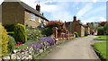 Cottages along Belvoir Ln, Woolsthorpe