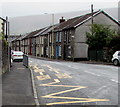 Zigzag yellow markings on the B4223, Ton Pentre