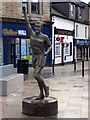 Bobby Lennox statue