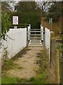 Pedestrian level crossing