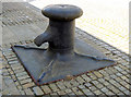 Bollard on Linthouse Vennel