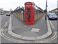 East Dulwich: phone box on a V-bend (or maybe a U-bend)