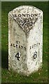 Old Milepost by the A1081, St Albans Road, south of Harpenden