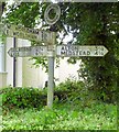 Old Direction Sign - Signpost by The Street, Farringdon