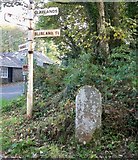SX0875 : Old Guide Stone at Wenfordbridge by Milestone Society