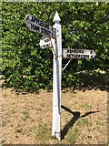 TQ9435 : Direction Sign - Signpost by Bethersden Road, Woodchurch parish by M Chamberlain